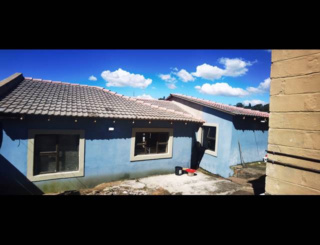 4 BEDROOM FREEHOLD FOR SALE IN HOWICK CENTRAL